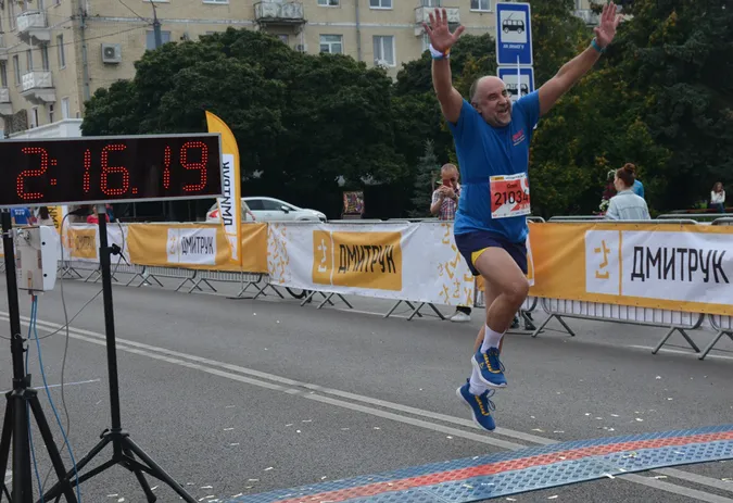 Луцький півмарафон у фото: як це було