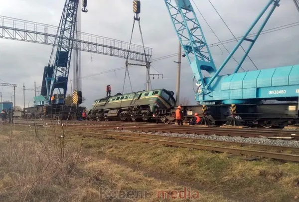 У Ковелі зійшов з колії пасажирський потяг «Київ – Варшава»  (фото, відео)
