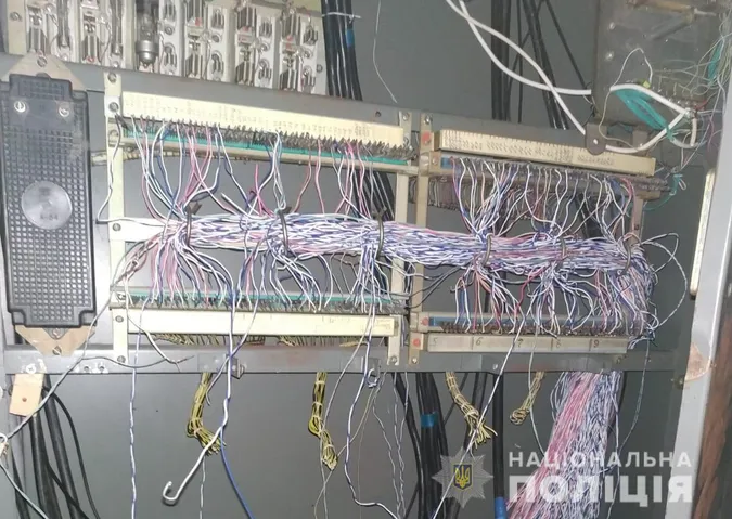 На Волині брати з Секуня і киянин обкрадали «Укртелеком» (фото, відео)