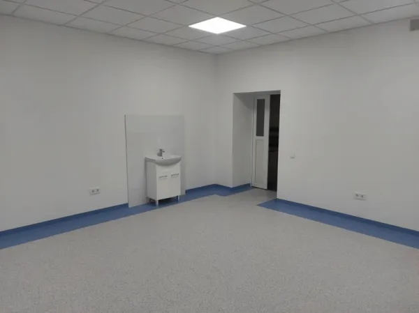У Луцьку за кошти благодійників відремонтували лікарню (фото)