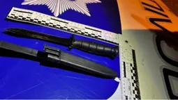 До помешкання лучанки намагався увірватися чоловік з ножем