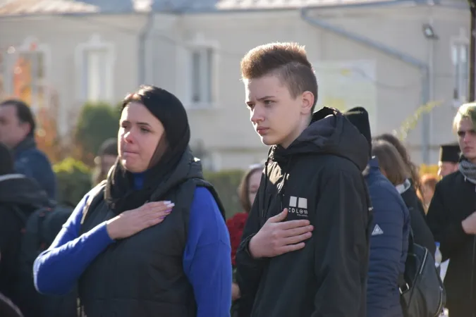 Загинув на Курщині: у Луцьку попрощалися з 31-річним Дмитром Бондаренком (фото)
