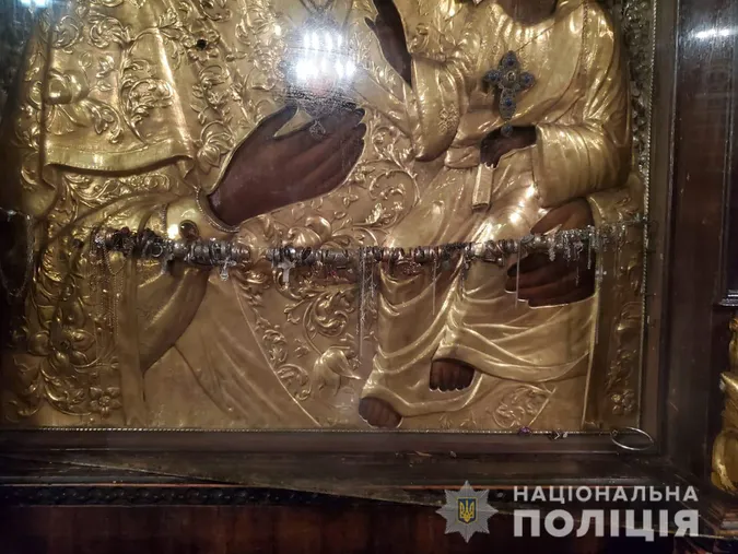 Злодійку, яка «обчистила» церкву в Дніпрі, розшукав службовий собака по кличці Бес