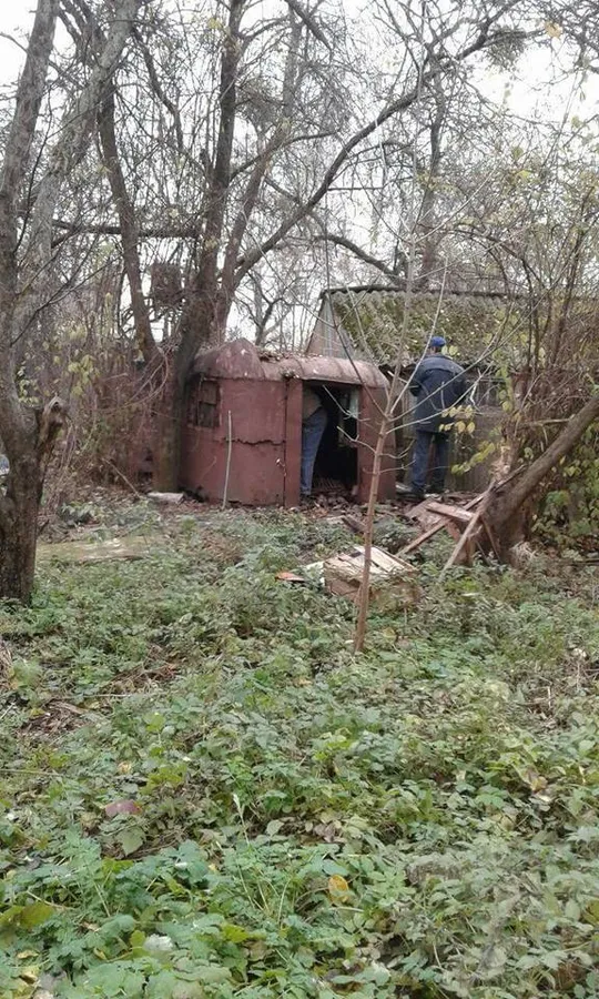 Лучанка в гаражі облаштувала точку продажу сурогату (фото)