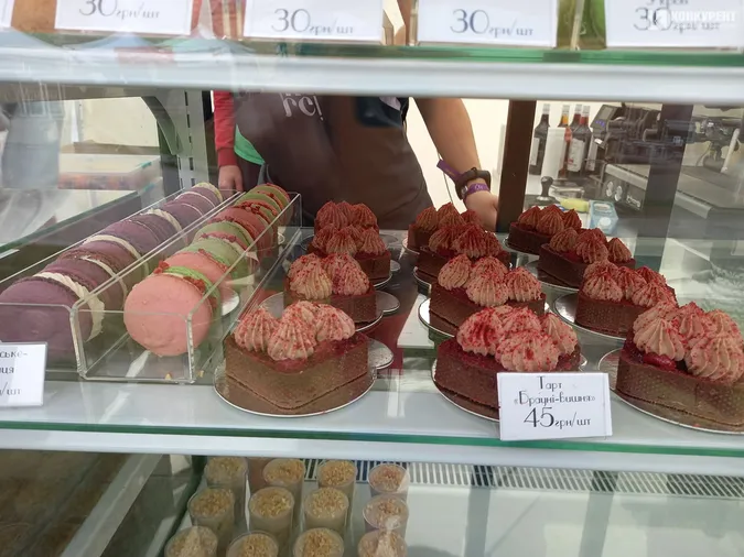 У Луцьку стартував фестиваль вуличної їжі Lutsk Food Fest (фоторепортаж)