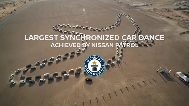 Nissan організували найбільший синхронізований автомобільний танець