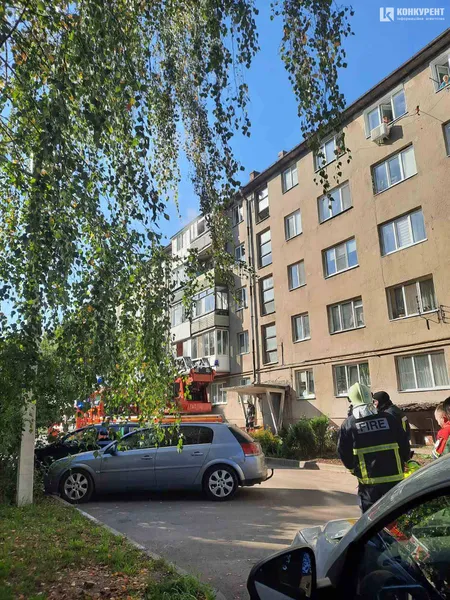 Чули вибух: у Луцьку на Львівській – пожежа (фото, відео)