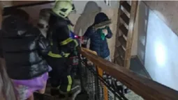 Вночі під Луцьком горів будинок – постраждали двоє дітей (фото, відео)