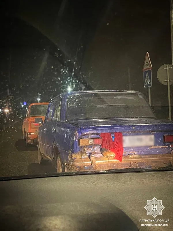 На Волині водій без прав на «жигулі» тягнув «жигуль» з водієм без прав