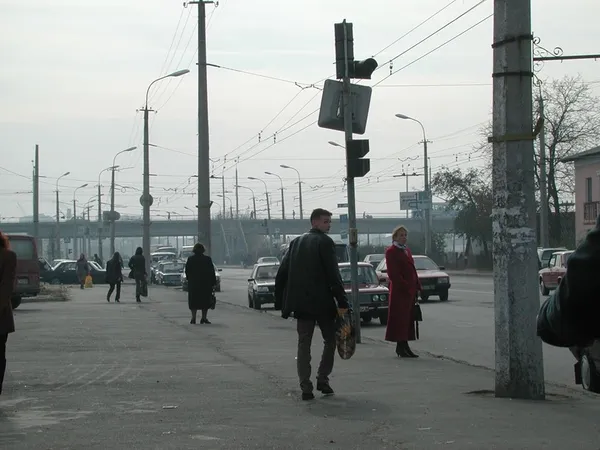 Привіт із минулого: луцька «варшавка» 2000-го (фото) 