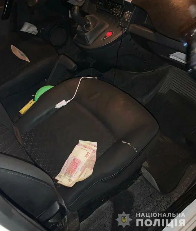 На Волині пасажир хотів відкупитися за п’яного водія: тепер йому світить кримінал