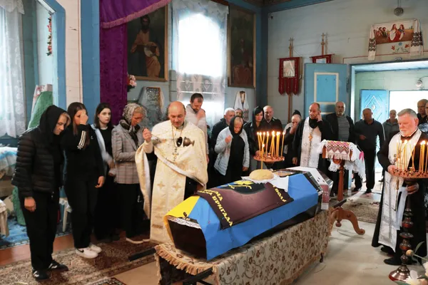 На Волині попрощалися із воїном Сергієм Замлинним, який загинув на Курщині (фото)