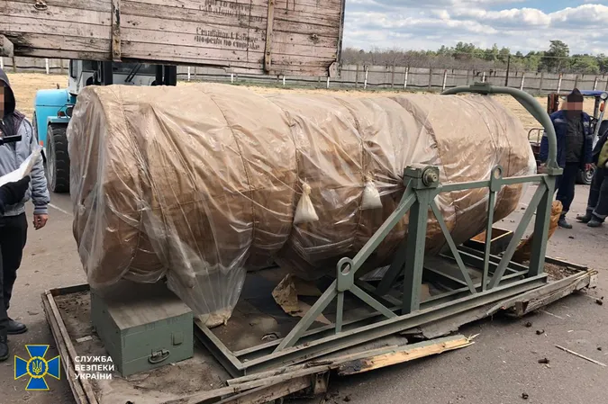 Вперше в історії: СБУ передала Міноборони зброї на 1 мільярд гривень (фото)