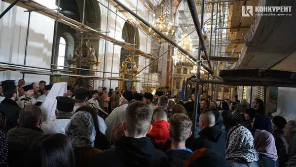 Луцьк на колінах: попрощалися з двома полеглими Героями (фото, відео)
