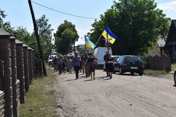 На Волині попрощалися з молодим Героєм (фото)