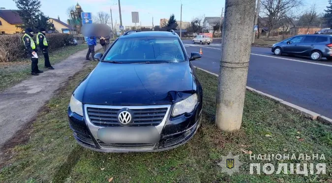 У Луцьку Volkswagen збив на переході дідуся (фото)
