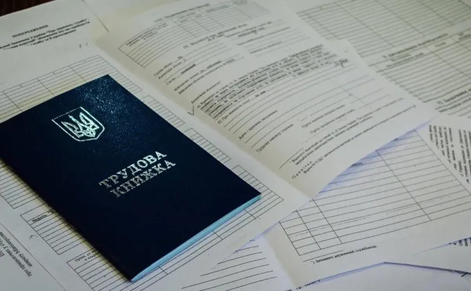 В Ураїні хочуть підвищити страховий стаж для отримання пенсії