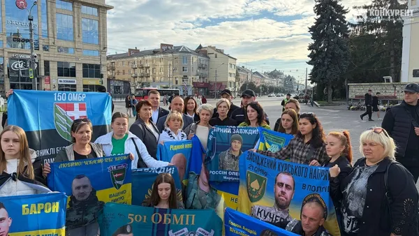 Буданов і Верещук – на Волині: у Луцьку відбулася зустріч із родинами захисників (фото)