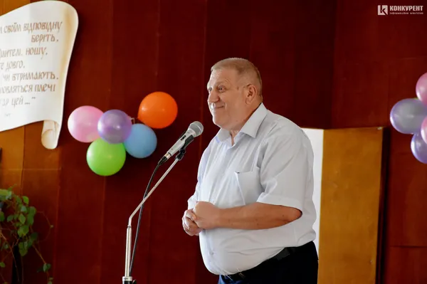 Луцькі медики отримали подарунки від Покровського з нагоди професійного свята (фото)