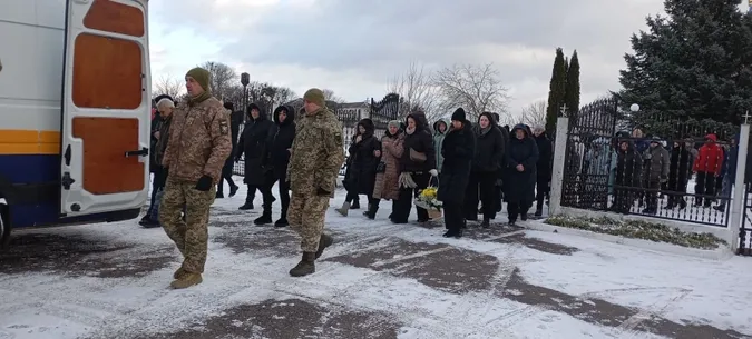 На Волині попрощалися із загиблим 34-річним воїном Сергієм Буйницьким (фото)