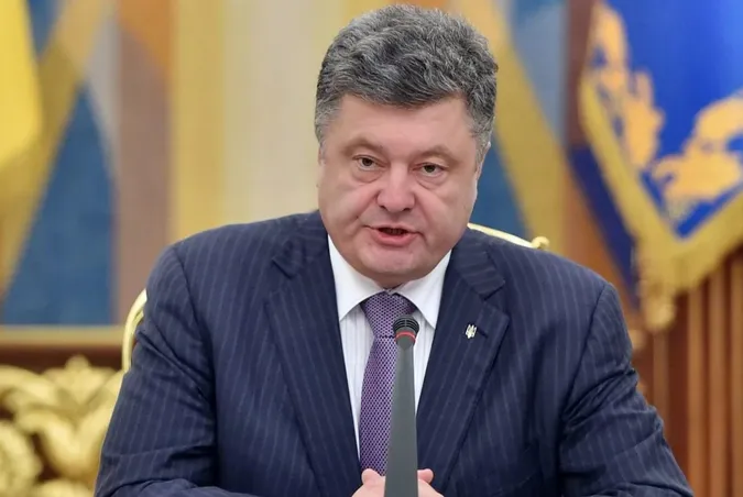 Ремонт доріг, перемоги боксерів, Євробачення: Порошенко назвав успіхи 2017 