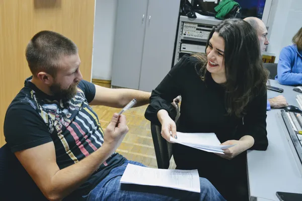 А Сергій Шараєвський, як досвідчений режисер, дає настанови і поради