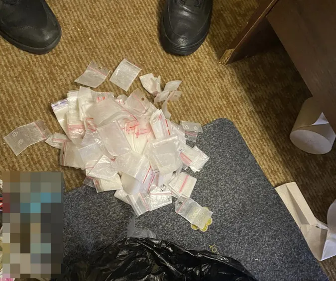 Збували «з рук в руки»: на Волині зловили чотирьох «наркобариг» (фото, відео)