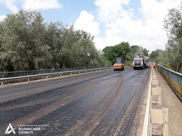 В Іваничівському районі заасфальтували дорогу (фото)