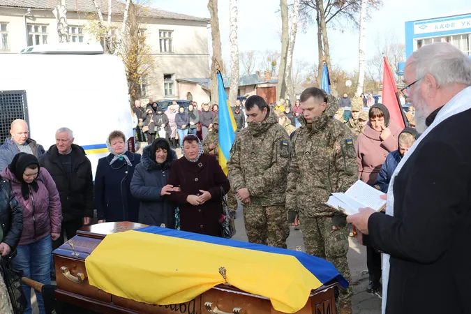 У Луцькому районі провели в останню дорогу полеглого на війні Андрія Тихого