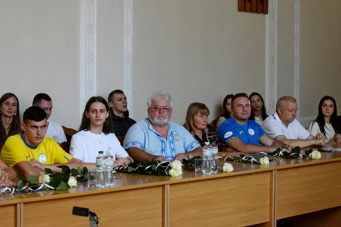 Юрій Погуляйко нагородив волинських паралімпійців (фото)