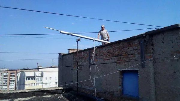 У Луцьку повністю демонтували незаконний вітряк (фото)