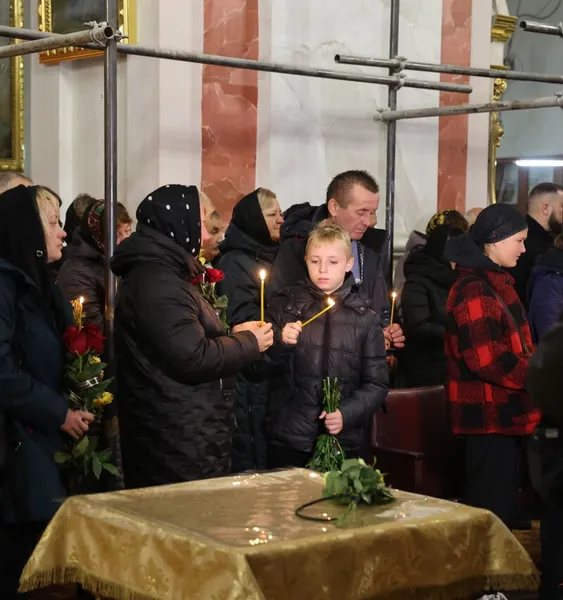 Навіки 33: Луцька громада попрощалася з Романом Радом'яком (фото)