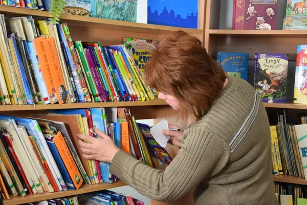 Ігри, кінозал, виставки: дитячу бібліотеку в Луцьку чекають зміни (фото)