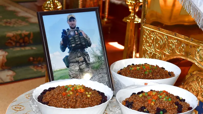 Майже два роки невідомості: на Волині попрощалися з молодим воїном Олександром Пасіком (фото)