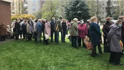 У Луцьку – довжелезні черги на переоформлення субсидій (фото)