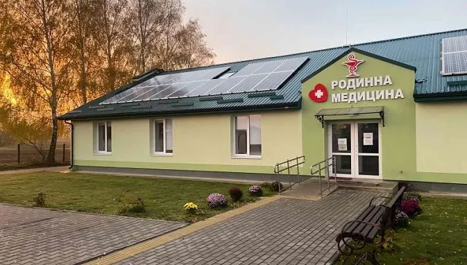 На Волині на дахах 21 лікарні та амбулаторії встановлять сонячні електростанції