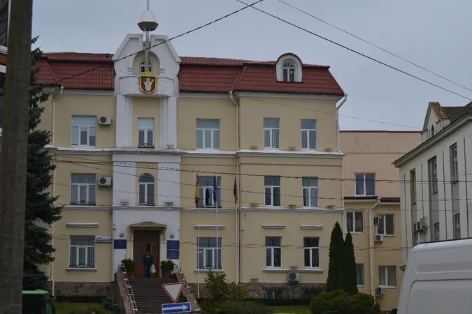 Ринку «Привіз» хочуть поновити оренду землі