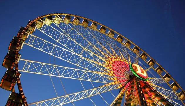 Відомо, коли у Луцьку запрацює парк атракціонів