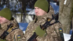 У Луцьку військовослужбовці Волинського прикордонного загону склали військову присягу (фото)