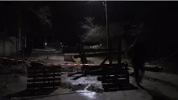 У Володимирі автівка ледь не впала у 4-метрову яму через розваги п'яних молодиків (фото)