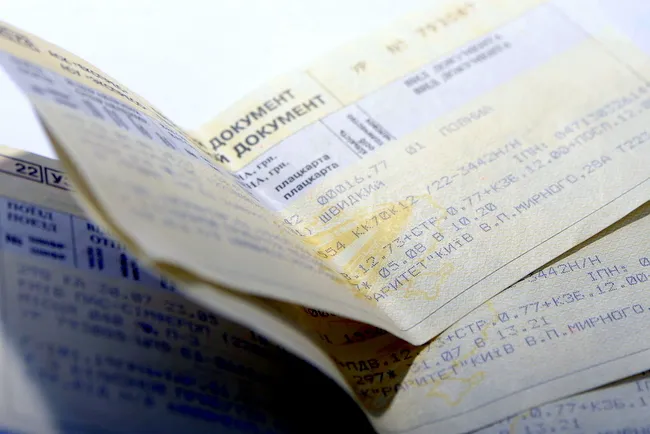 «Укрзалізниця» скасувала резервування квитків в інтернеті 