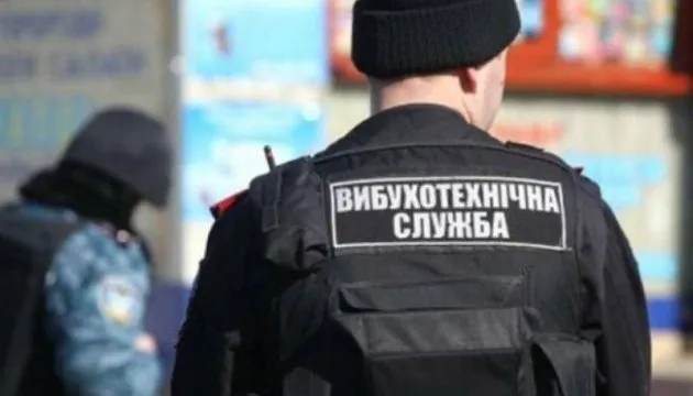 Засудженому Маневицької колонії «докинули» новий строк
