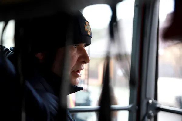 Соціальний експеримент: луцькі рятувальники перевіряли, як містяни пропускають спецтехніку з мигалками