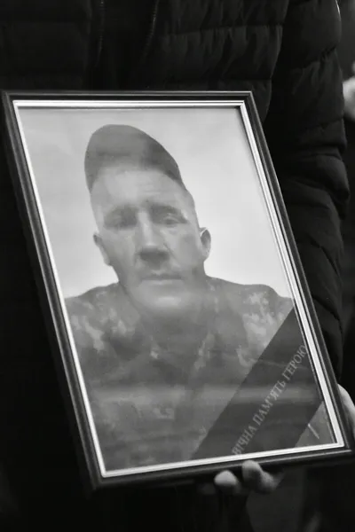 У Луцьку попрощалися із загиблим під Ямполем Дмитром Пержилом (фото)