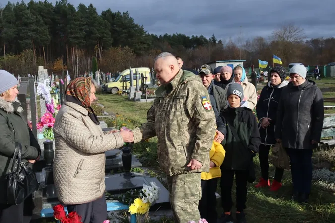 На Волині матері загиблого бійця вручили його посмертний орден (фото)