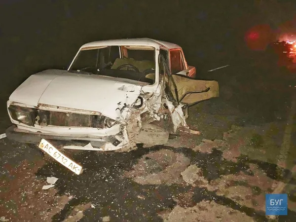 На Волині зіткнулися два легковики: є постраждалі (фото) 