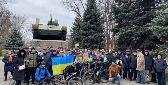У Мелітополі окупанти полюють на тих, хто не хоче підкорятися