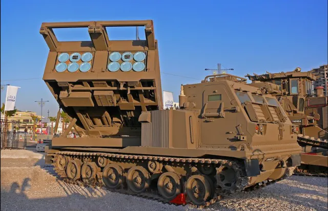 Британія дасть Україні реактивні системи залпового вогню M270