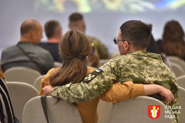 У Луцьку захисникам вручили державні нагороди та відзнаки міського голови (фото)