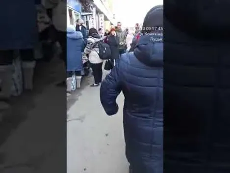 Не всі ринки закрили торгівлю в карантин, - муніципали Луцька оприлюднили попередження (ВІДЕО)